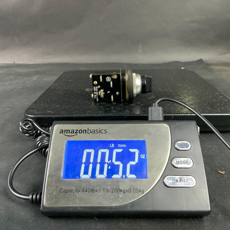 Used ALLEN BRADLEY BLACK SELECTOR SWITCH ($12 OBO)
