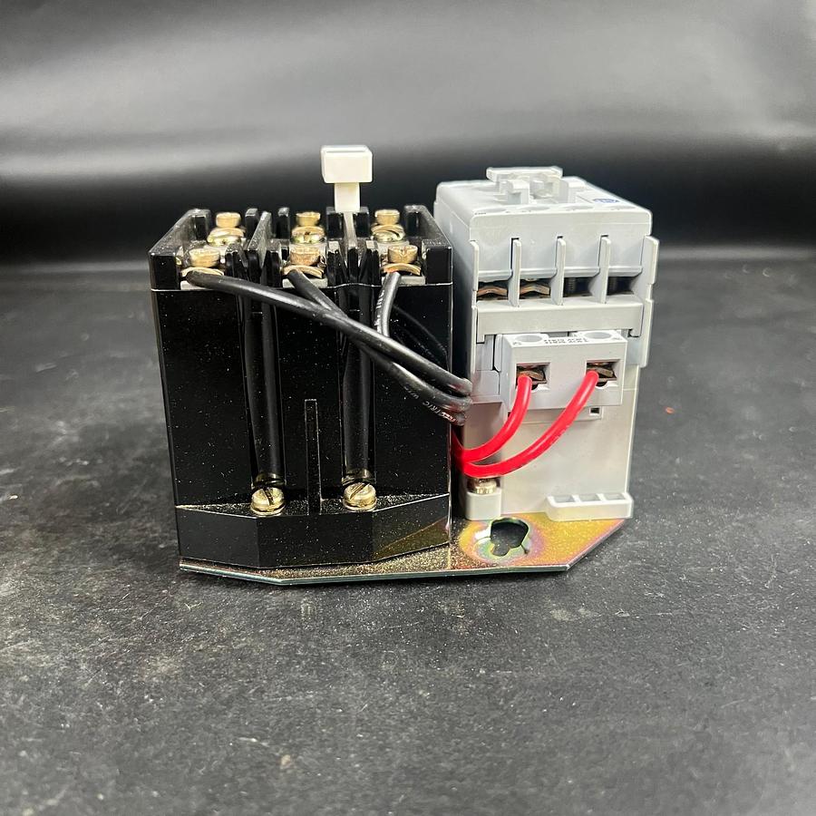 ALLEN BRADLEY 509-TOD SERIES D FULL VOLTAGE STARTER ($230 OBO)