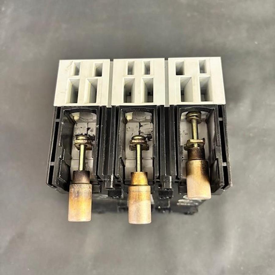 Used GENERAL ELECTRIC FBN36TE040RV CIRCUIT BREAKER