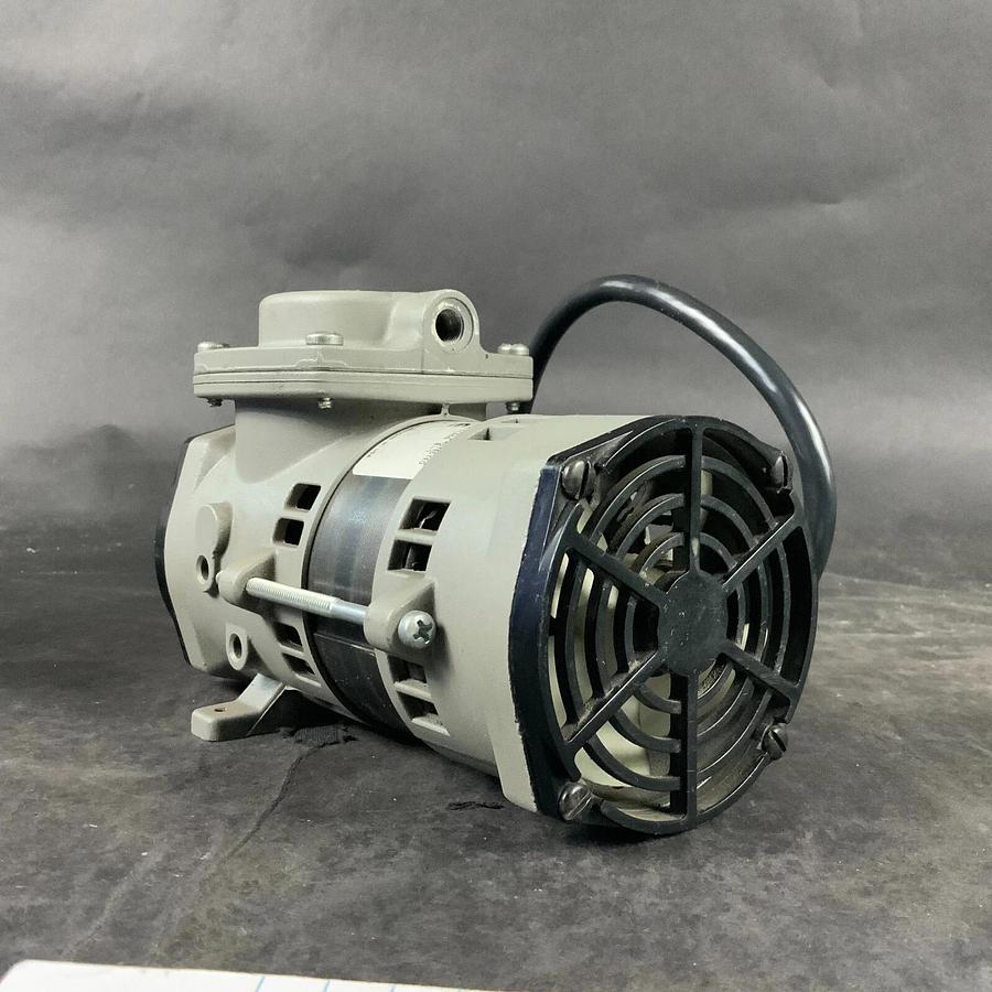 Used THOMAS 107CAB20TFE-119 COMPRESSOR ($145 OBO)