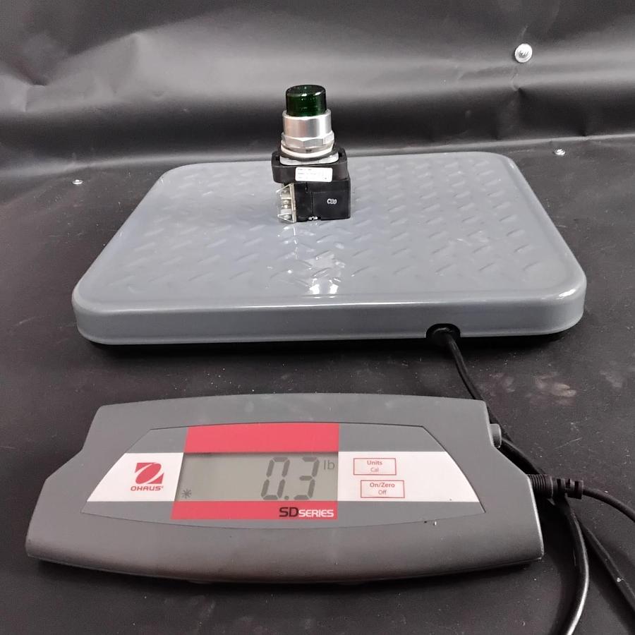 Used ALLEN BRADLEY 800T-QTH2G GREEN PUSHBUTTON ($45 OBO)