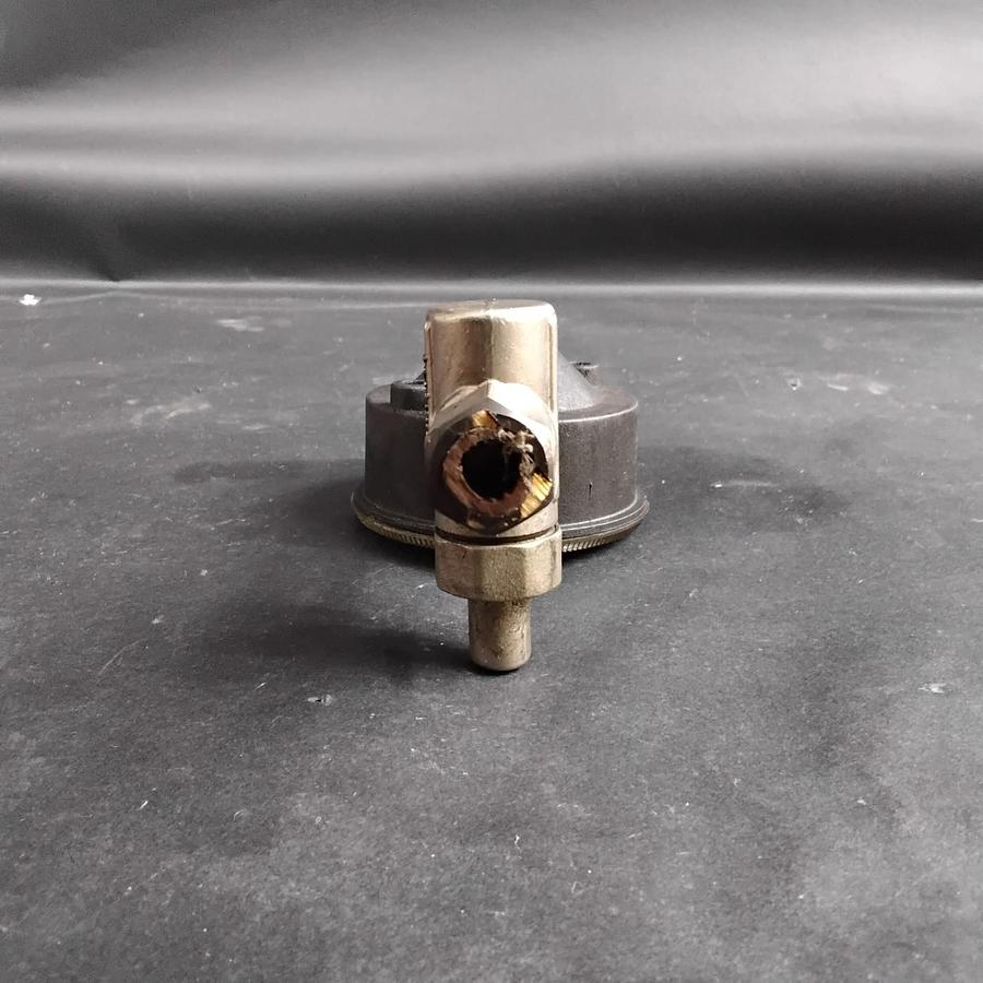 Used ASHCROFT ADJ GUAGE 0-30 ($40 OBO)