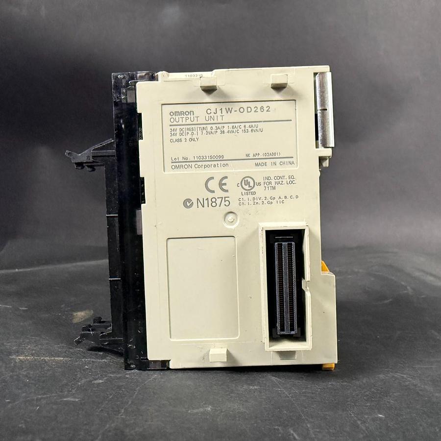 Used OMRON CJ1W-OD262 PLC OUTPUT UNIT ($45 OBO)