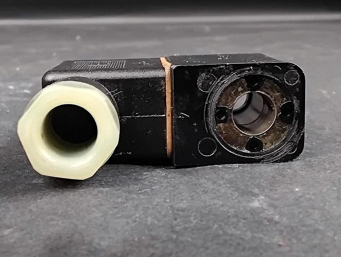 Used K &B 116218-33 SOLENOID VALVE CONNECTOR ($50 OBO)