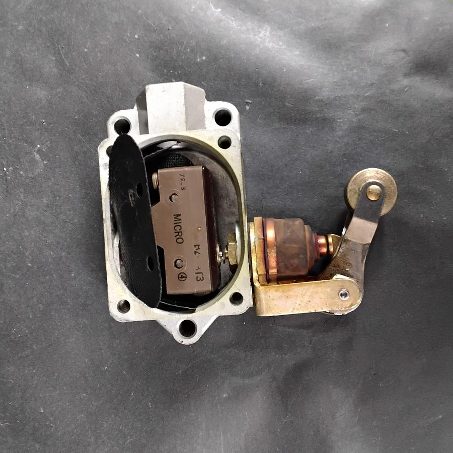 Used HONEYWELL MICROSWITCH BAF1 SERIES LIMIT SWITCH ($40 OBO)