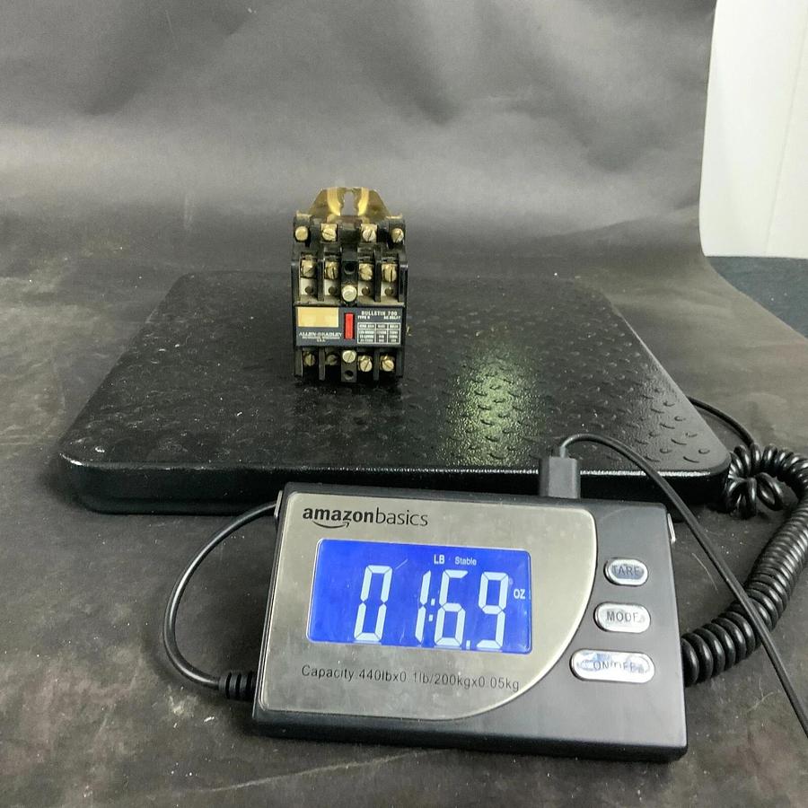 Used ALLEN BRADLEY 700-N800A1 SERIES C INDUSTRIAL RELAY ($15 OBO)