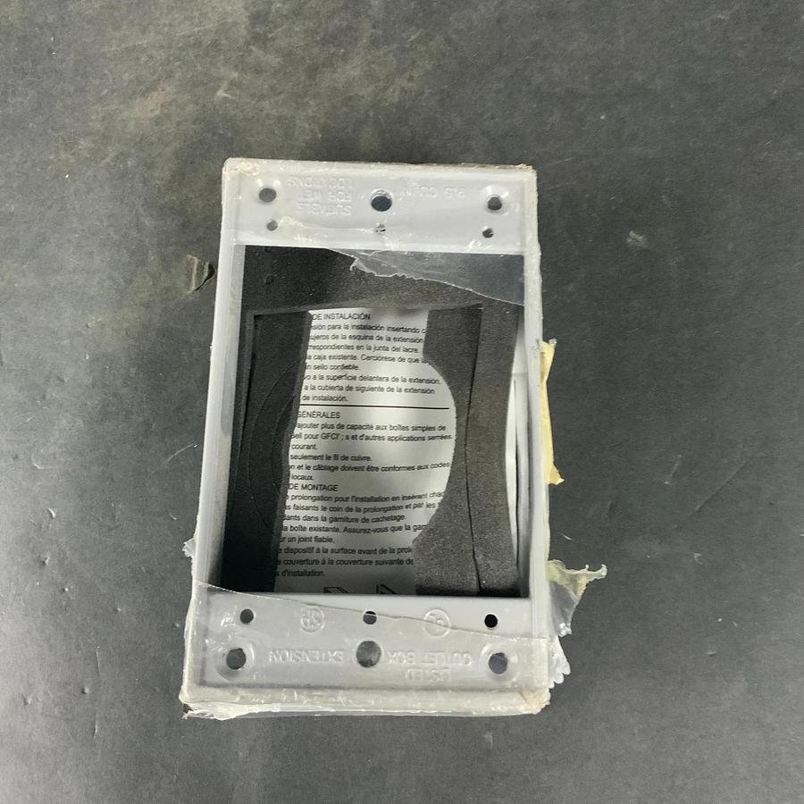 Used HUBBELL 5406-0 WEATHERPROOF EXTENSION ($10 OBO)