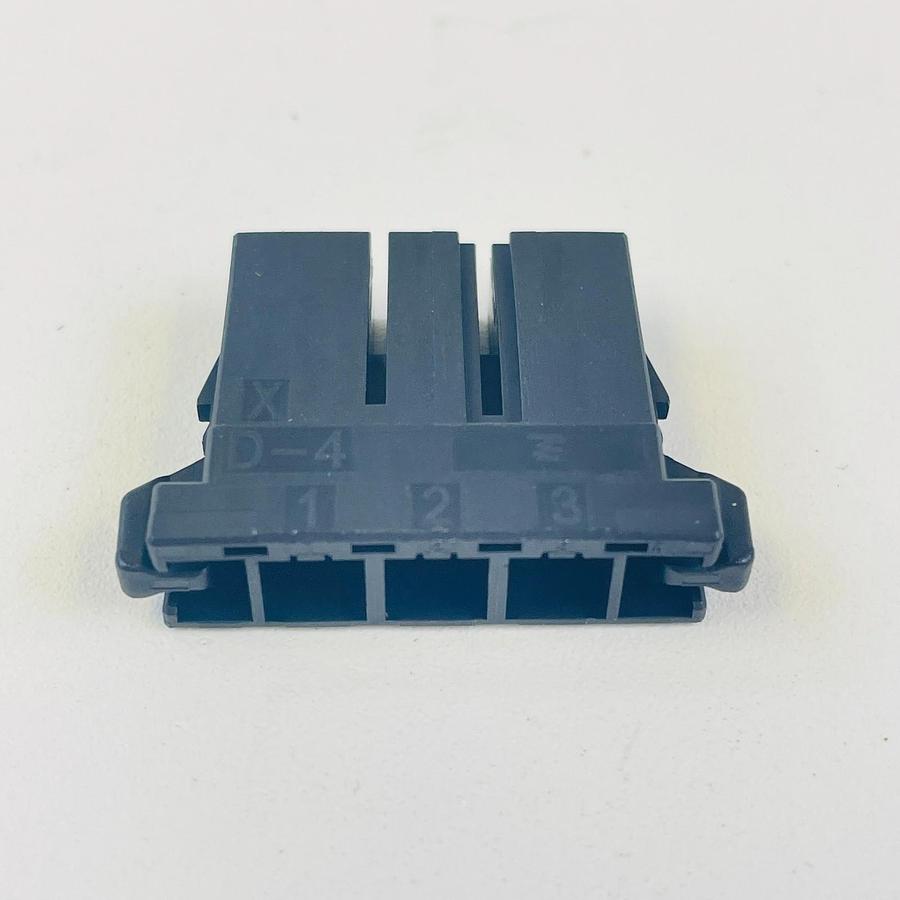 Used TE CONNECTIVITY AMP 1-1747276-3 D4200 REC HSG 3P/X 20 PCS