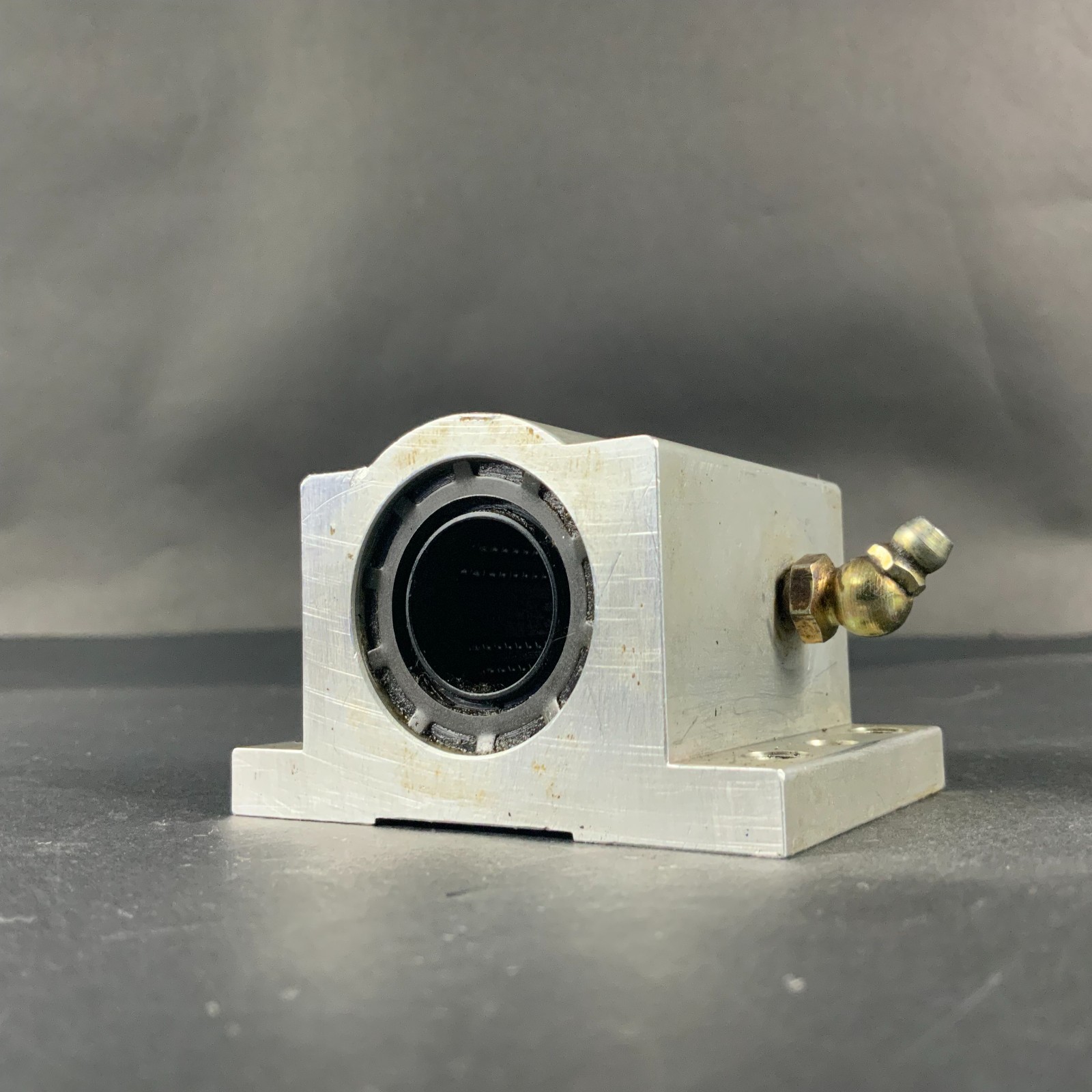 Used THOMSON INDUSTRIES SSUPB12 SUPER PILLOW BLOCK ($35 OBO)