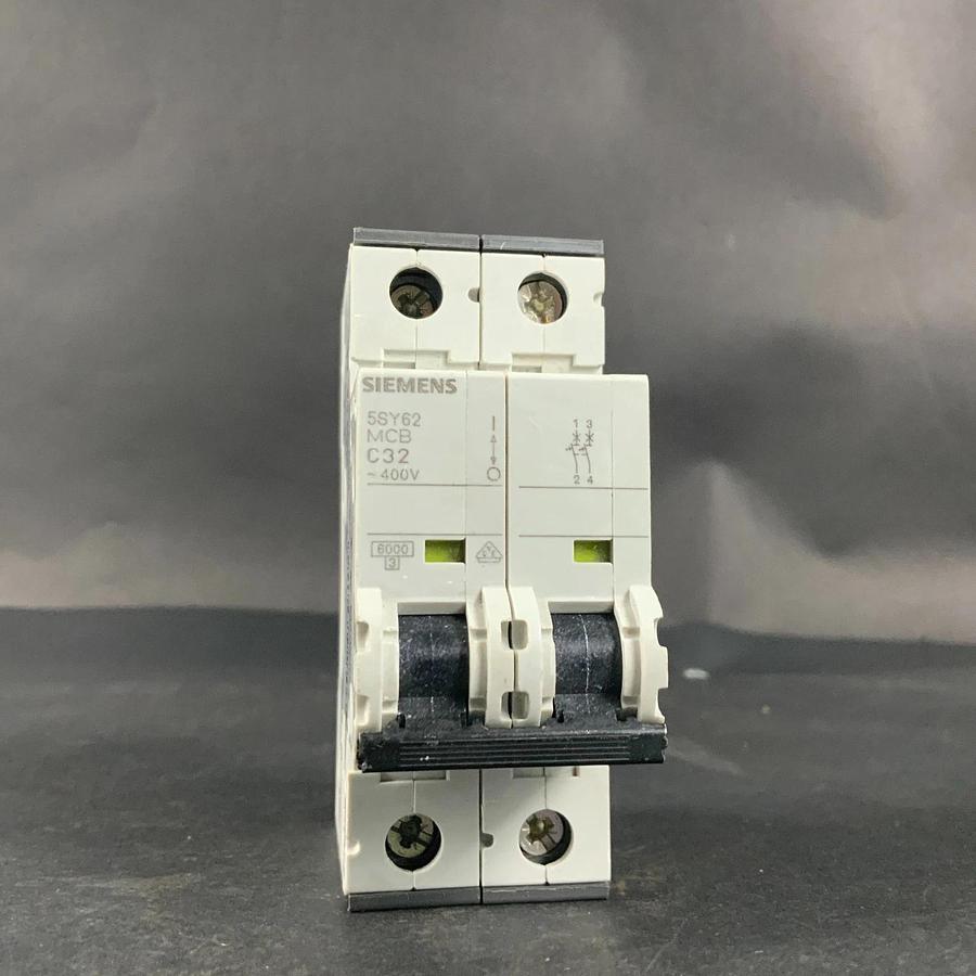 Used SIEMENS 5SY6232-7 CIRCUIT BREAKER ($25 OBO)