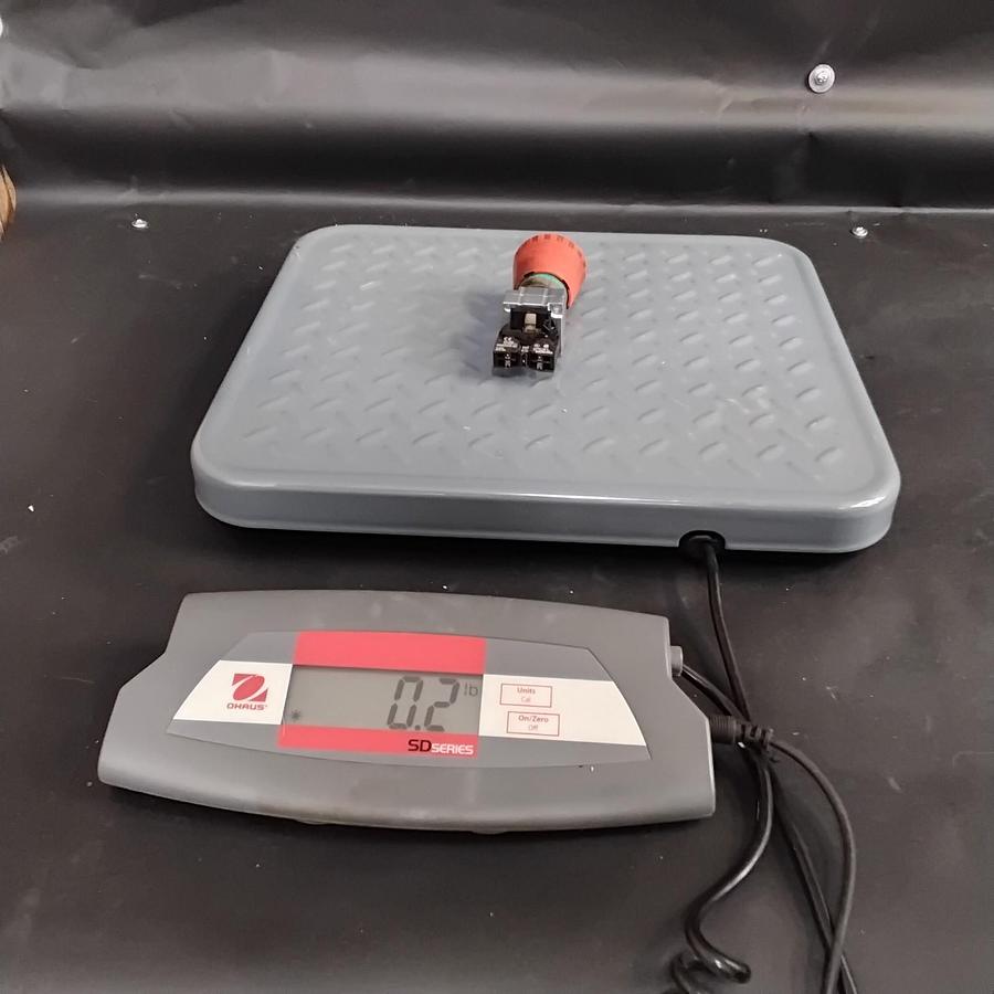 Used SIEMENS 3SB3403-0C RED PUSHBUTTON ($20 OBO)