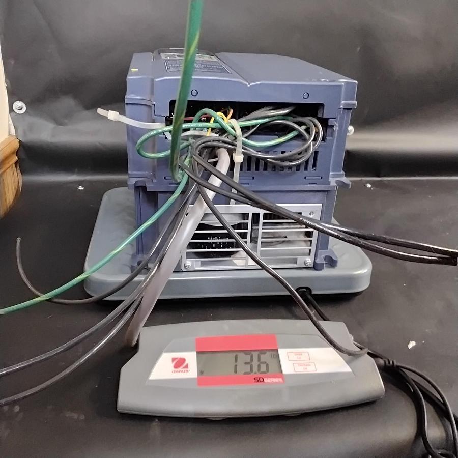 Used FUJI FRN007G1S-2U VARIABLE FREQUENCY DRIVE ($375 OBO)