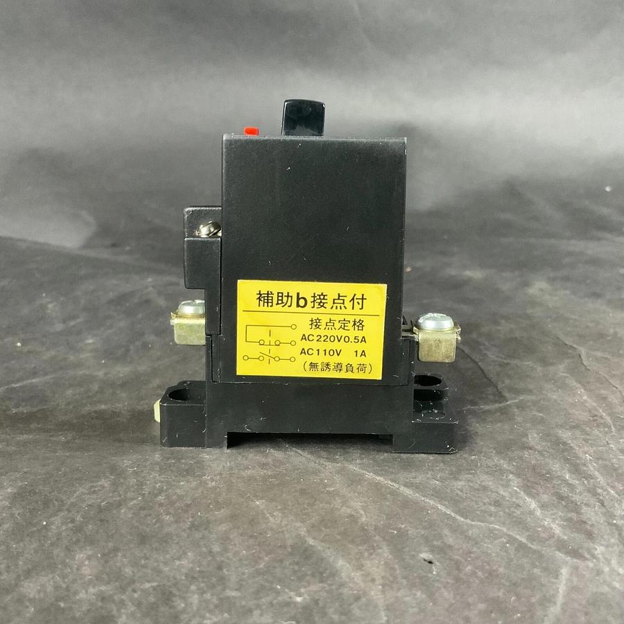 Used MATSUSHITA BD16 M-5 BAD161105 1A CIRCUIT BREAKER ($10 OBO)
