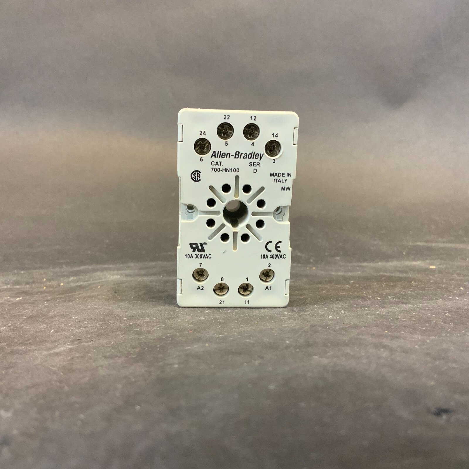 Used ALLEN BRADLEY 700-HN100 D RELAY SOCKET ($7 OBO)