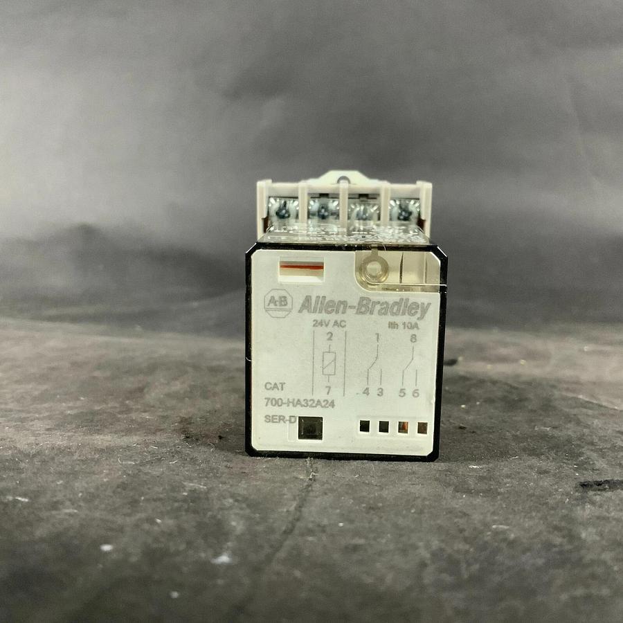 ALLEN BRADLEY 700-HA32A24 GENERAL PURPOSE RELAY ($17 OBO)