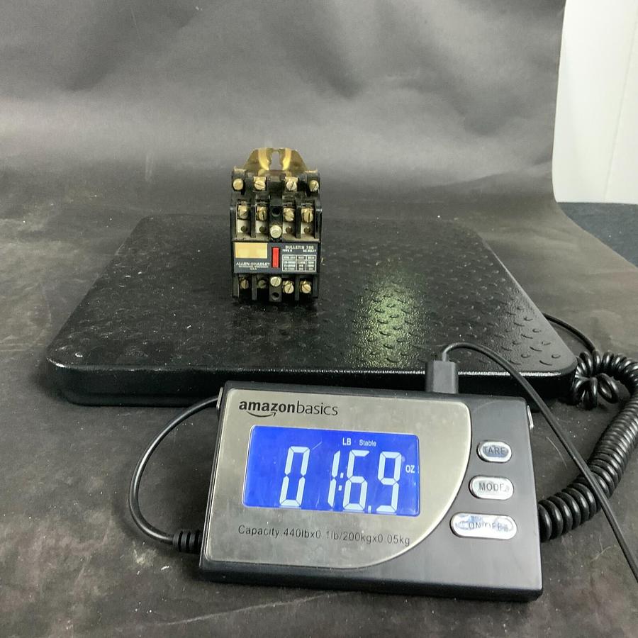 Used ALLEN BRADLEY 700-N800A1 SERIES C INDUSTRIAL RELAY ($15 OBO)