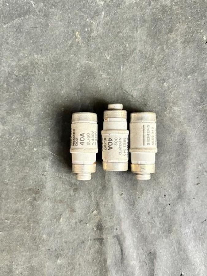 Used SIEMENS 5SE2340 FUSE LINKS - LOT OF 3