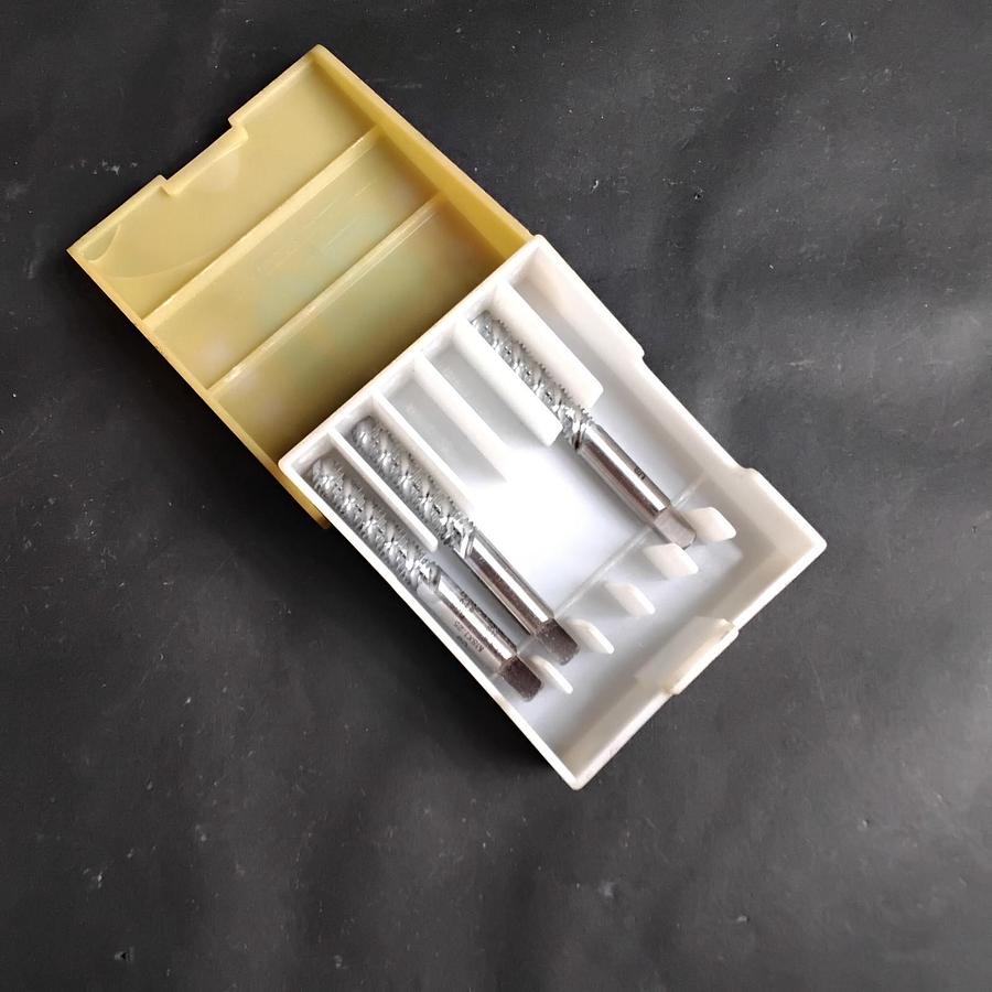 Used UNION BUTTERFIELD M8X1.25 - SET OF 3 ($25 OBO)
