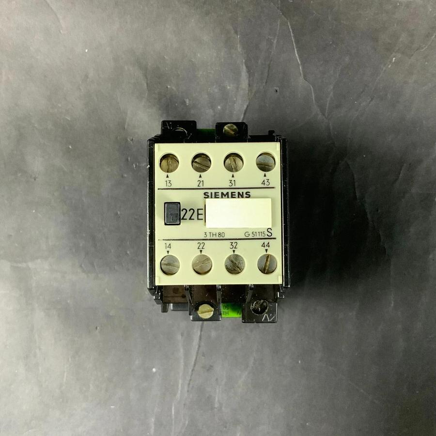 Used SIEMENS 3TH80 22-0A 240V CONTACTOR ($10 OBO)