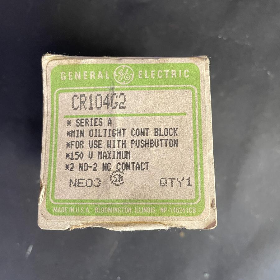 Used GENERAL ELECTRIC CR104G2 SERIES A MINIATURE OILTIGHT CONTACT BLOCK 150V 2NO 2NC