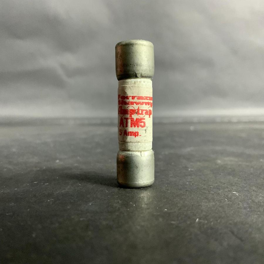 Used FERRAZ SHAWMUT AMPTRAP ATM-5 FUSE ($4 OBO)