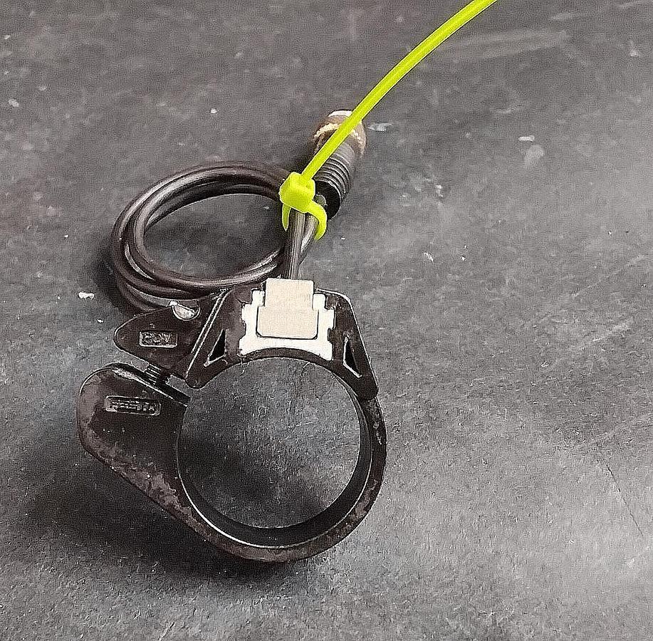 Used BMF 235K-HMPS-C3-P0-549-00,3 MAG FIELD SENS -175095 FESTO MOUNTING KIT ($45 OBO)