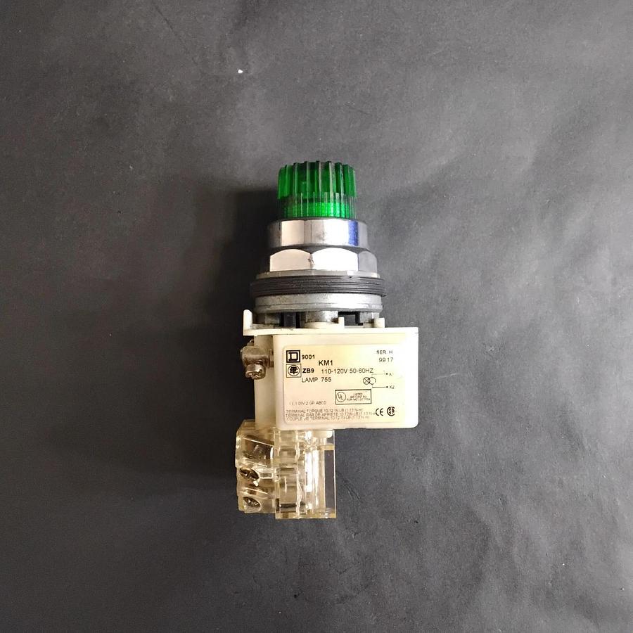Used SCHNEIDER ELECTRIC 9001KM1 CONTACT BLOCK ($75 OBO)