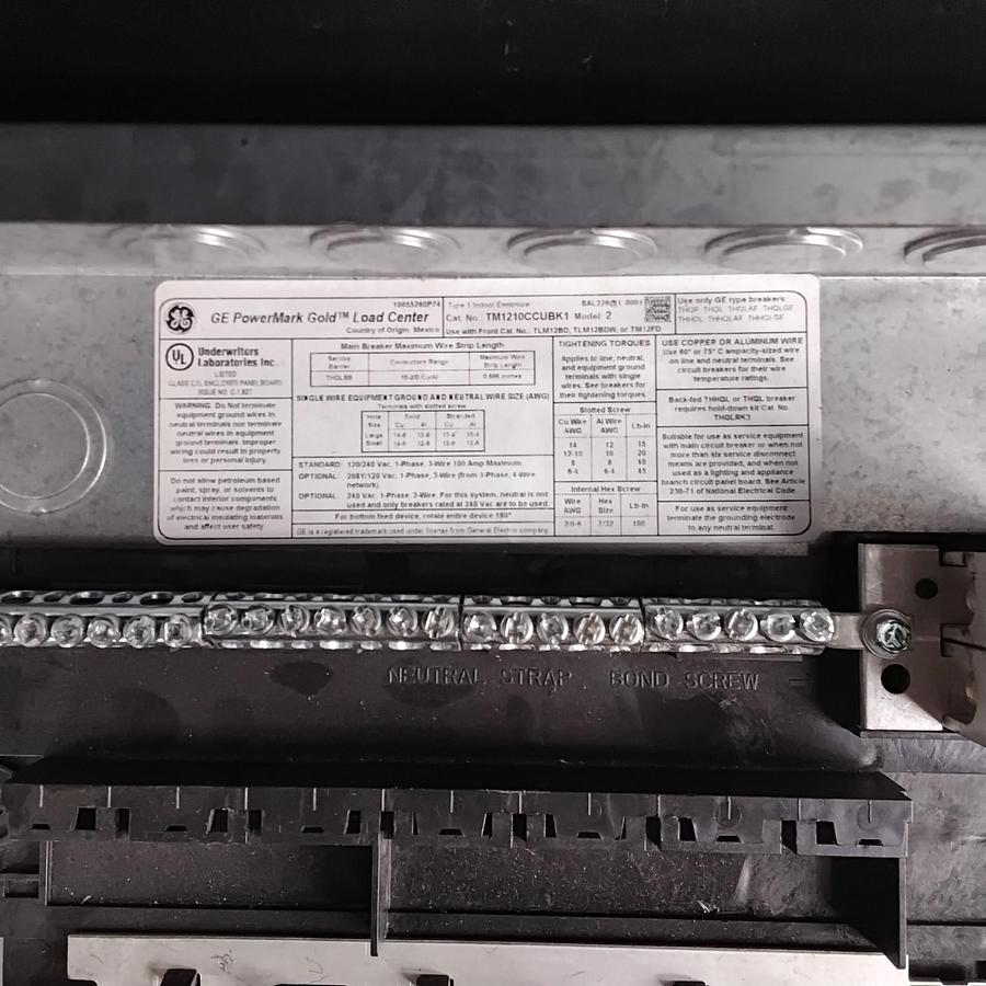 Used GENERAL ELECTRIC TM1210CCUBK1 MAIN CIRCUIT BREAKER INDOOR LOAD CENTER ($60 OBO)