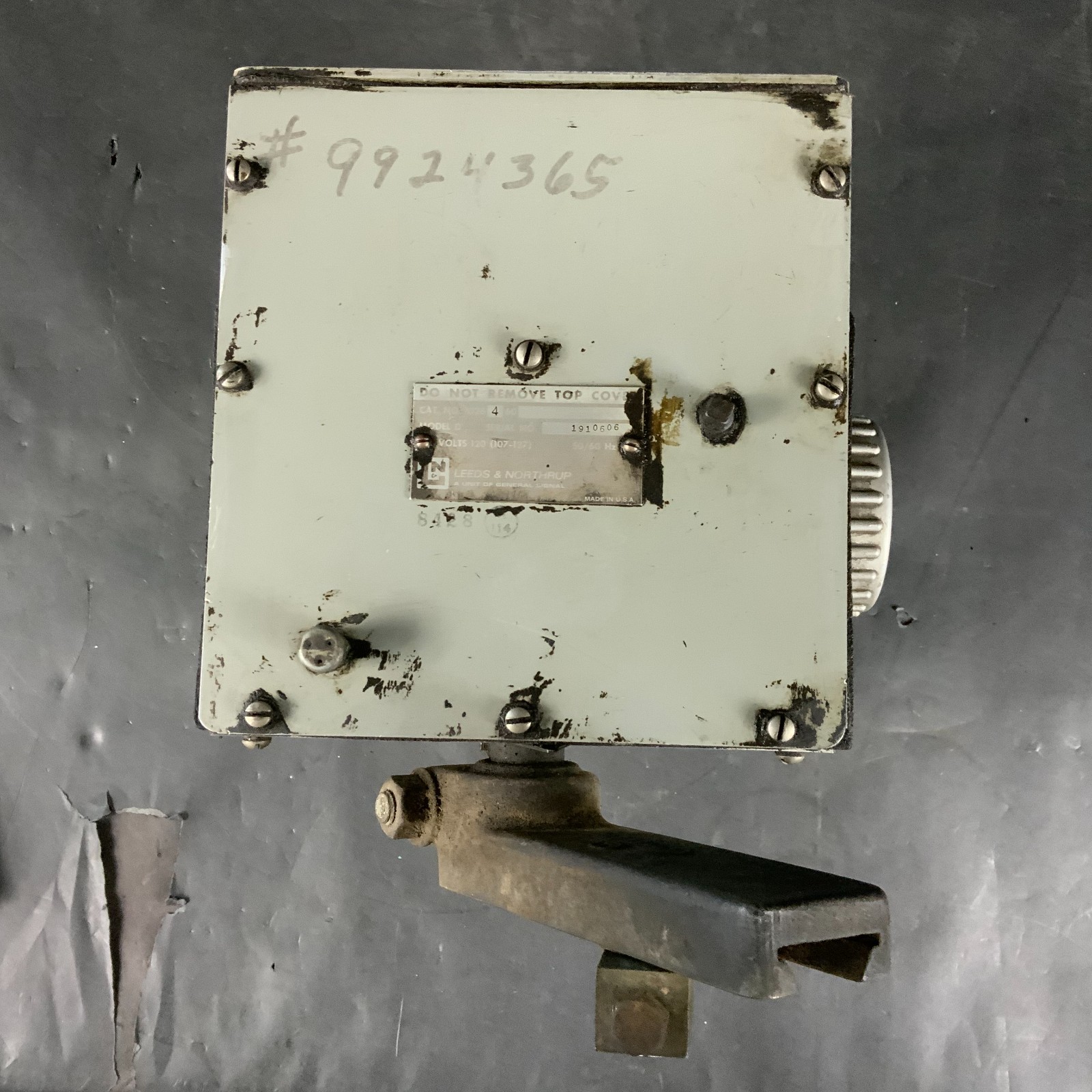 Used LEEDS & NORTHRUP 1910606 ACTUATOR ($700 OBO)