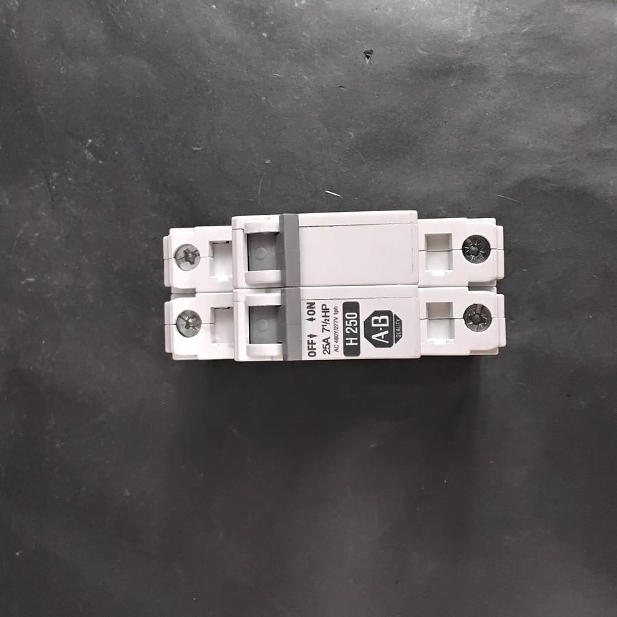 Used ALLEN-BRADLEY 1492-CB2 CIRCUIT BREAKER ($8 OBO)
