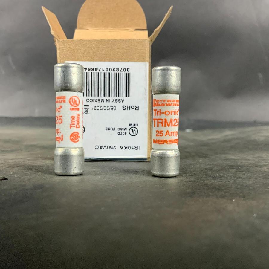 FERRAZ SHAWMUT TRM25 FUSE - QTY 10 ($30 OBO)