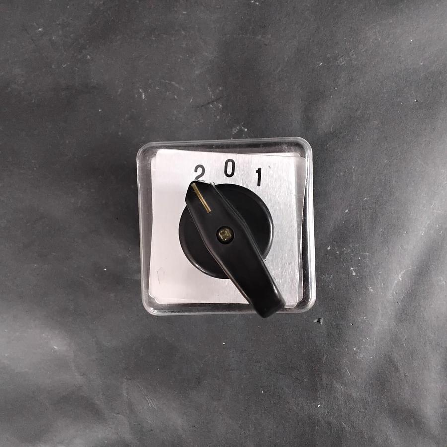 Used SUZHOU XK 06-002-0745 ROTARY CAM SELECTOR SWITCH ($20 OBO)