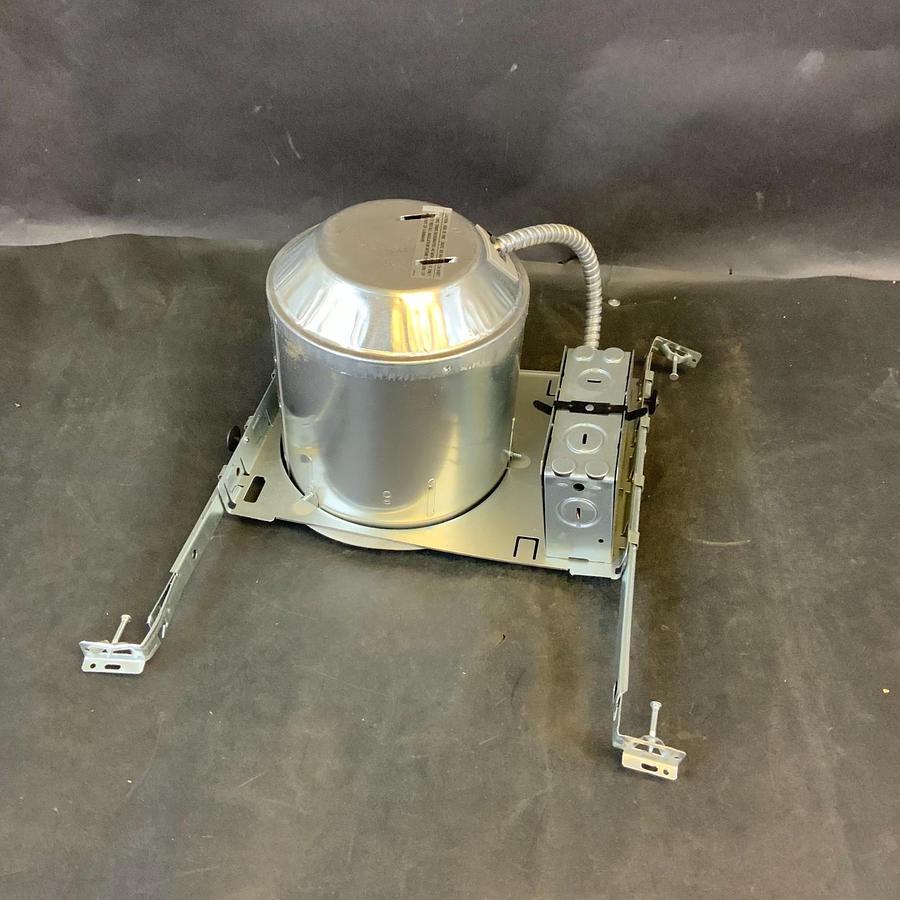 Used LITHONIA LIGHTING L7XLED T24 U LED HOUSING ($20 OBO)