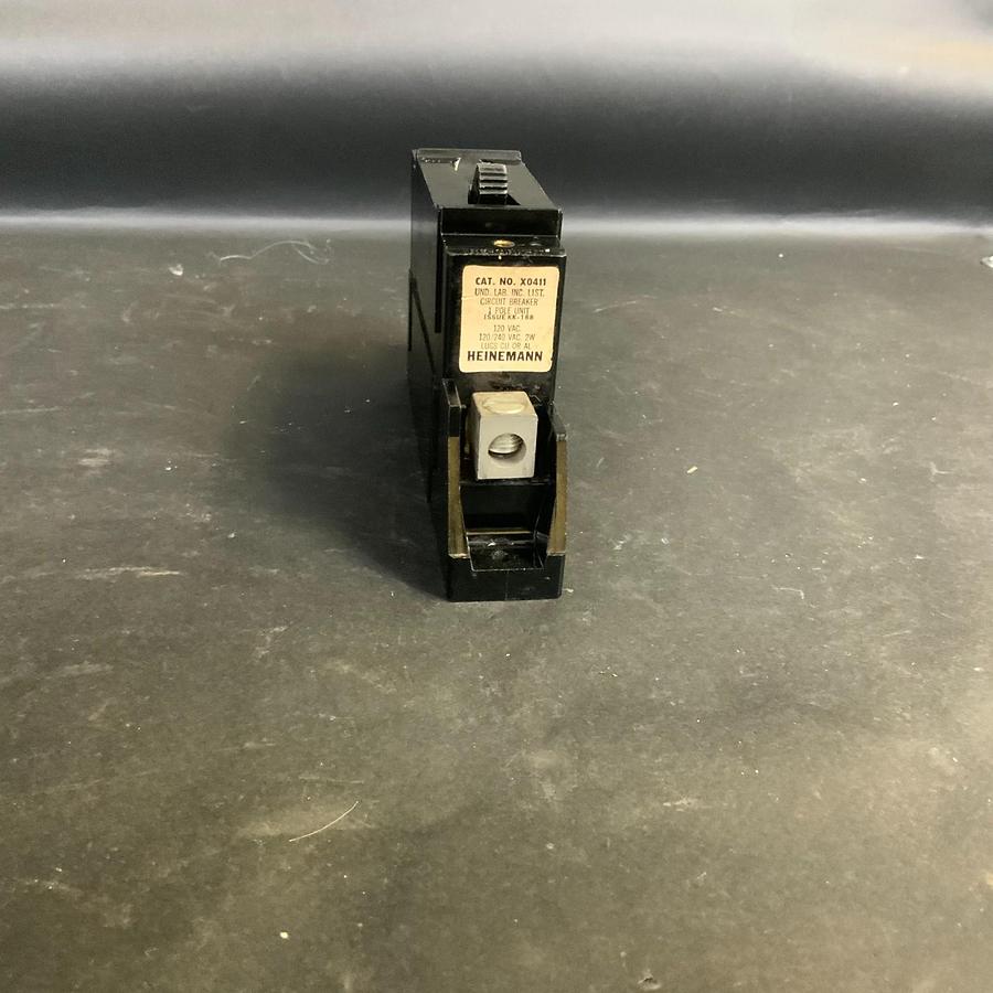 Used HEINEMANN X0411A-1-35A CIRCUIT BREAKER ($8 OBO)