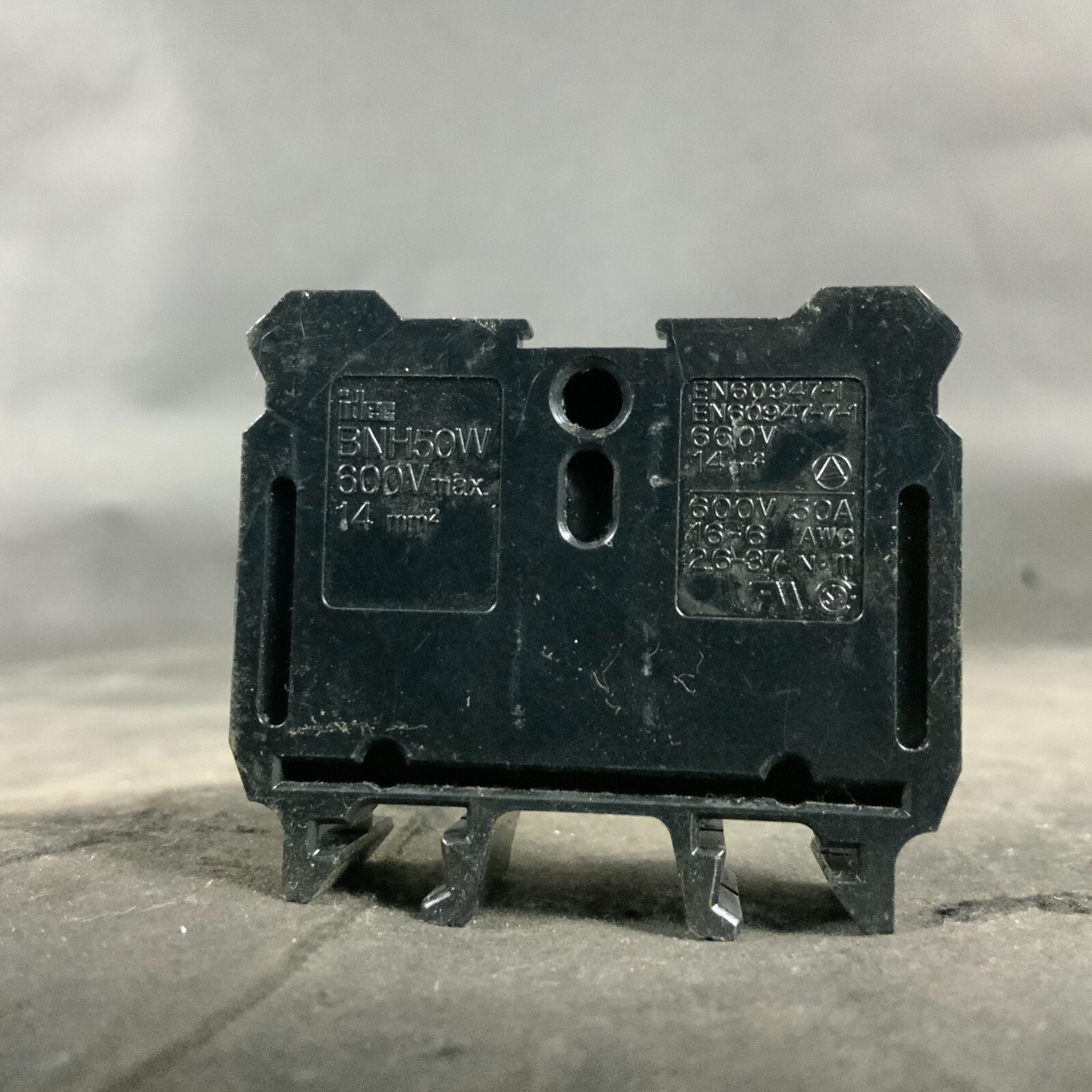 Used IDEC BNH50W TERMINAL BLOCK ($2 OBO)