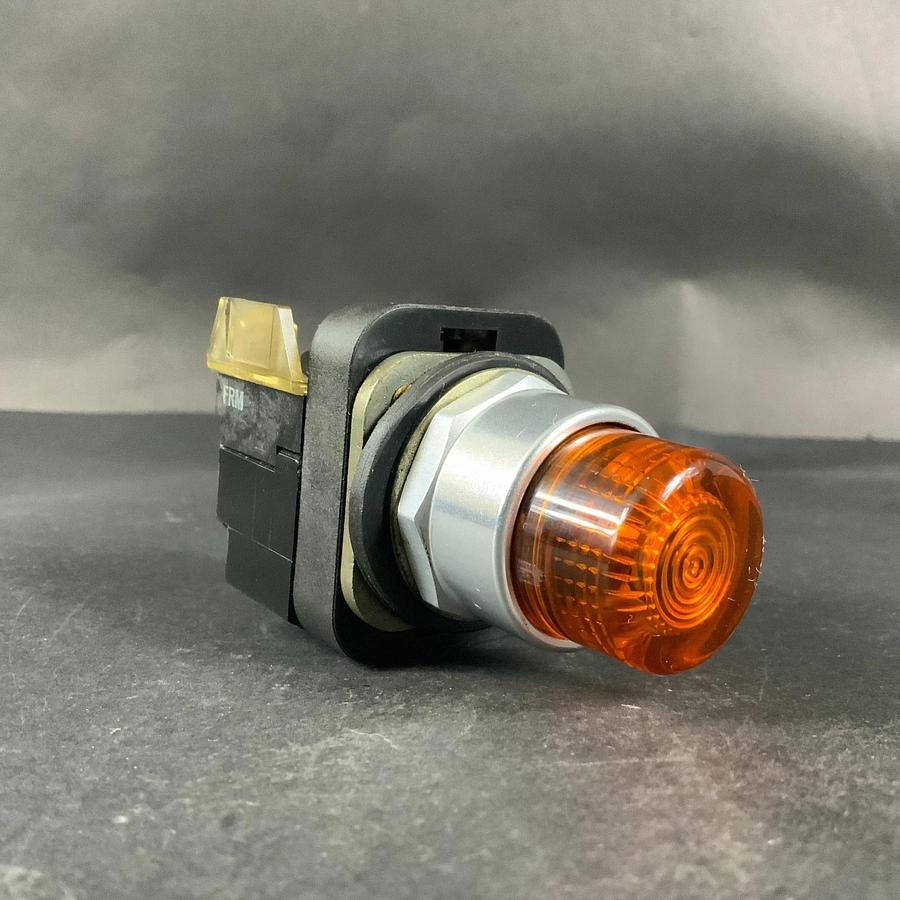 Used ALLEN BRADLEY 800T-PB16 AMBER PUSH BUTTON ($30 OBO)