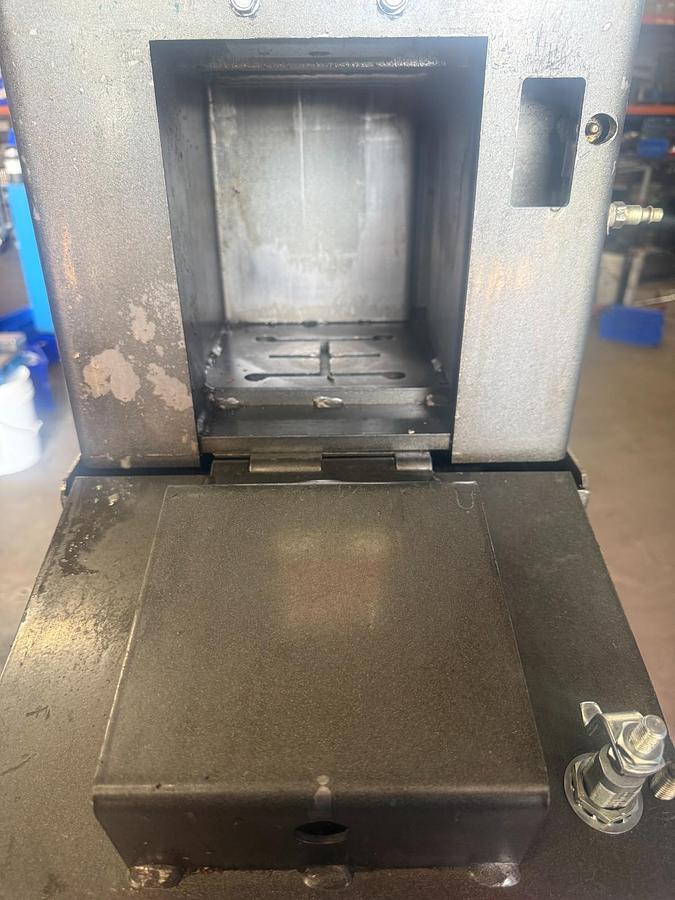 Used Gray QuickPac QP-50 Heavy-Duty Spin-On Oil Filter Crusher