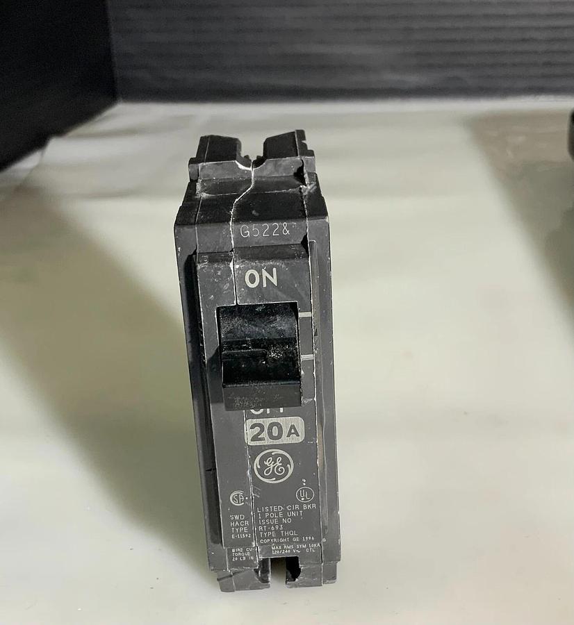 GENERAL ELETRIC RT693 20 AMP ($19.99 OBO)