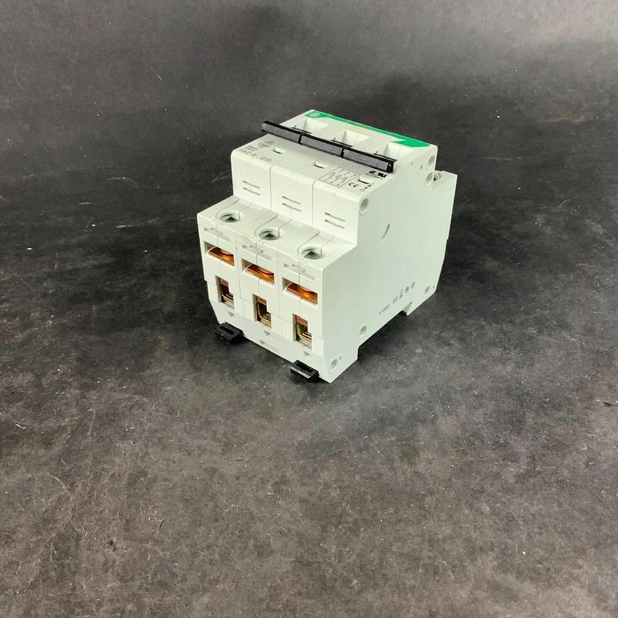 Used MOELLER FAZ-3-C10 CIRCUIT BREAKER ($15 OBO)