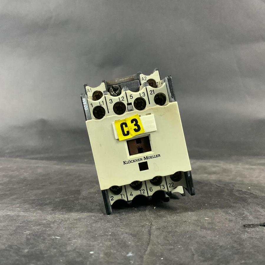 Used KLOCKNER MOELLER DIL00AM-01 110V CONTACTOR ($40 OBO)