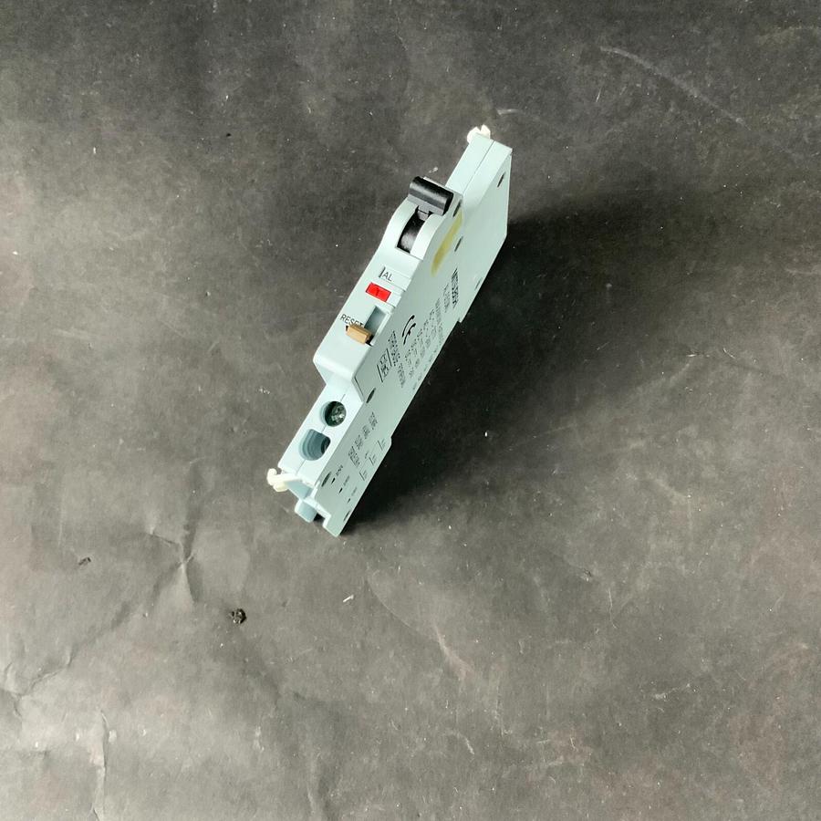 Used MITSUBISHI AL-05SMU AUXILIARY CONTACT ($7 OBO)