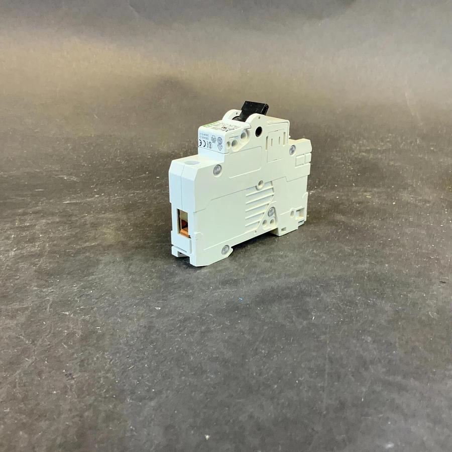 Used MOELLER FAZN C10 CIRCUIT BREAKER ($15 OBO)