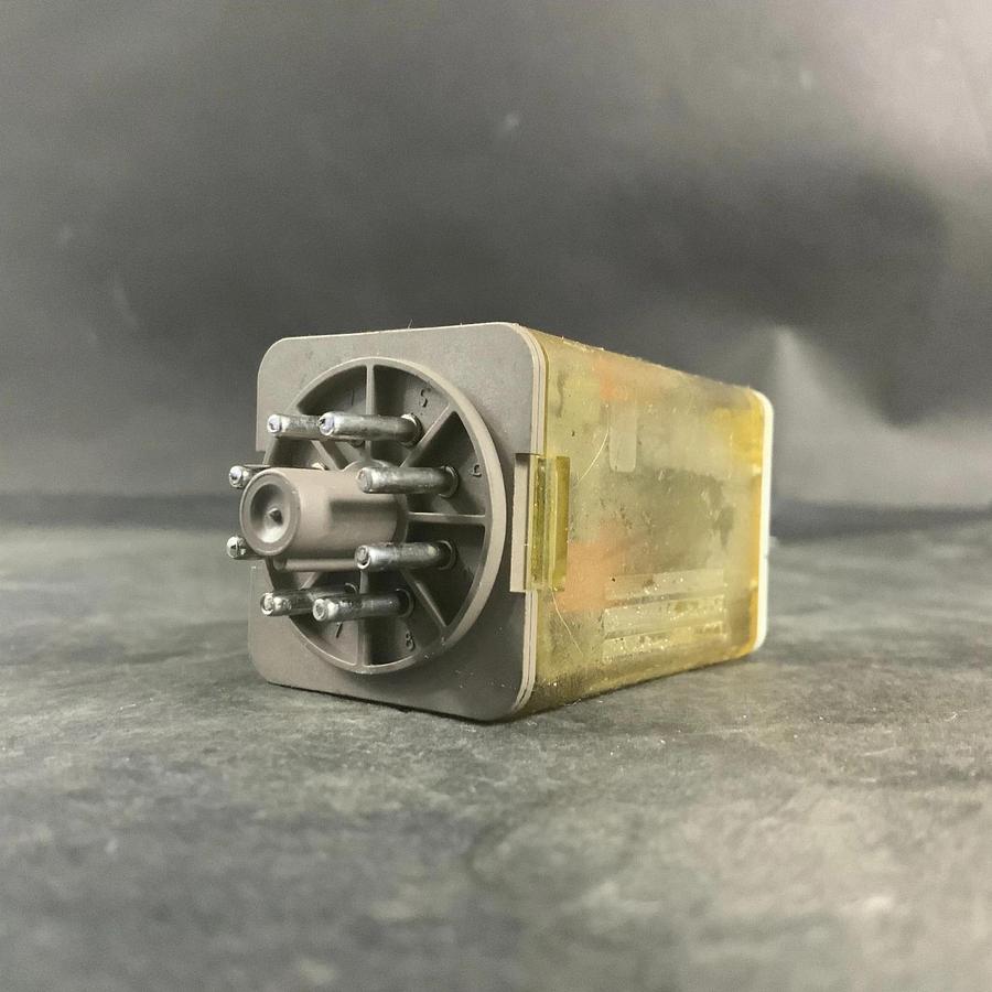 Used ALLEN BRADLEY 700-HA32A1 SERIES B RELAY ($10 OBO)