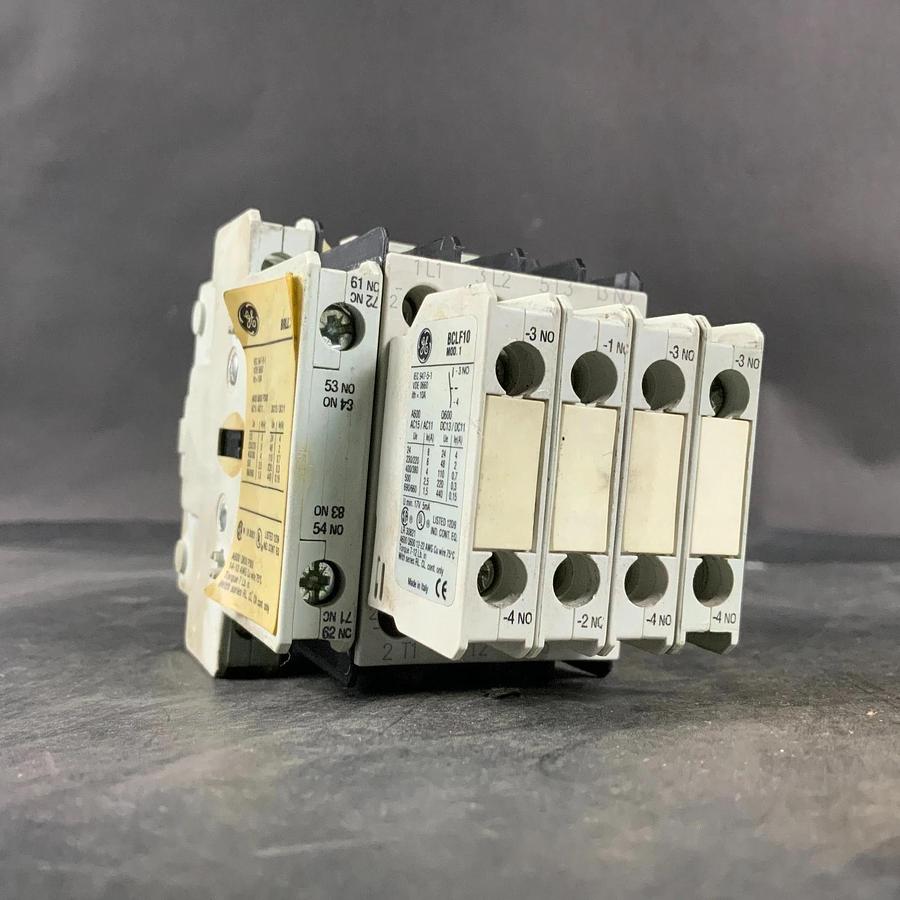 Used GENERAL ELECTRIC CL01A310T CONTACTOR W/ AUX CONTACT ($35 OBO)