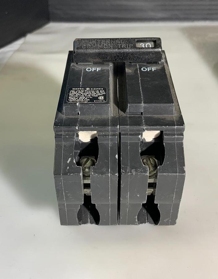 Used GENERAL ELETRIC NP1578013P105 ($9.99/EACH OBO)