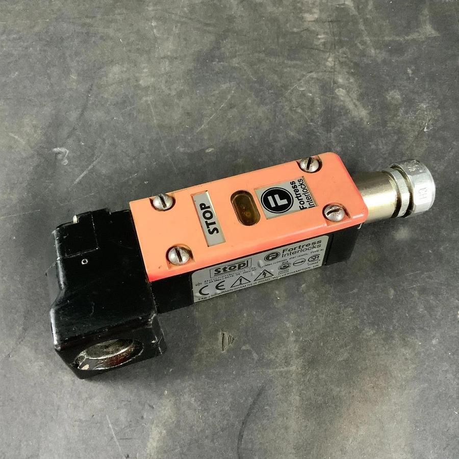 Used FORTRESS INTERLOCKS 0542-0843 SAFETY GATE SWITCH ($75 OBO)