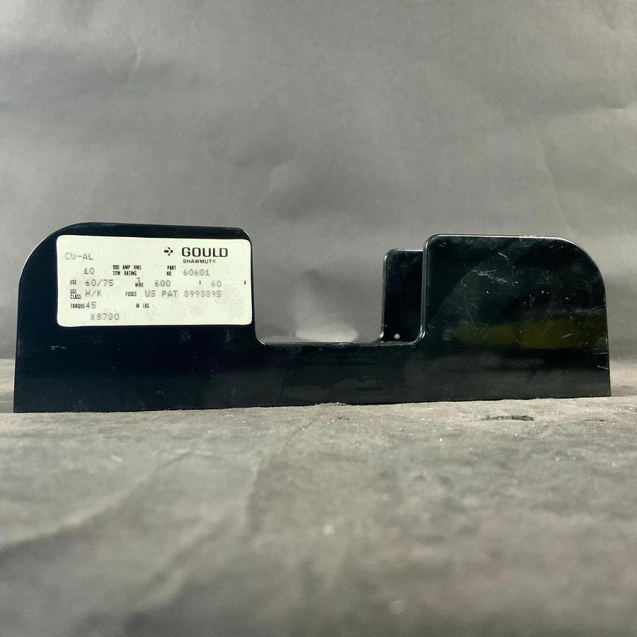 Used FERRAZ SHAWMUT 60601 FUSE BLOCK ($25 OBO)