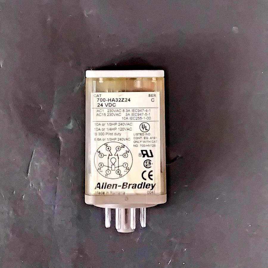 Used ALLEN BRADLEY 700-HA32Z4-SERIES C ($7 OBO)