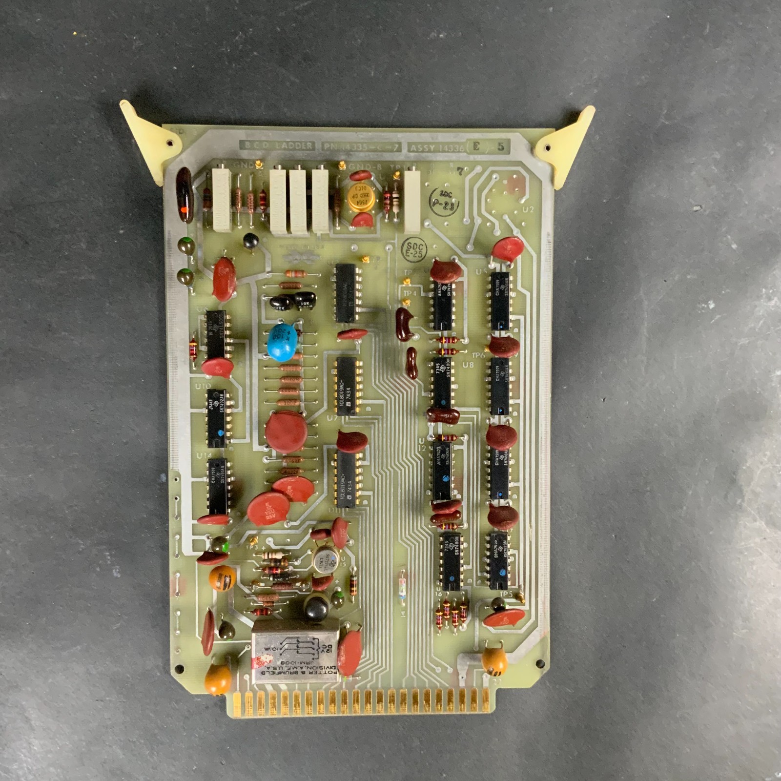 Used SPECTRAL DYNAMICS BCD LADDER ASSY 14336 / PN 14335-C-7 PC BOARD ($80 OBO)