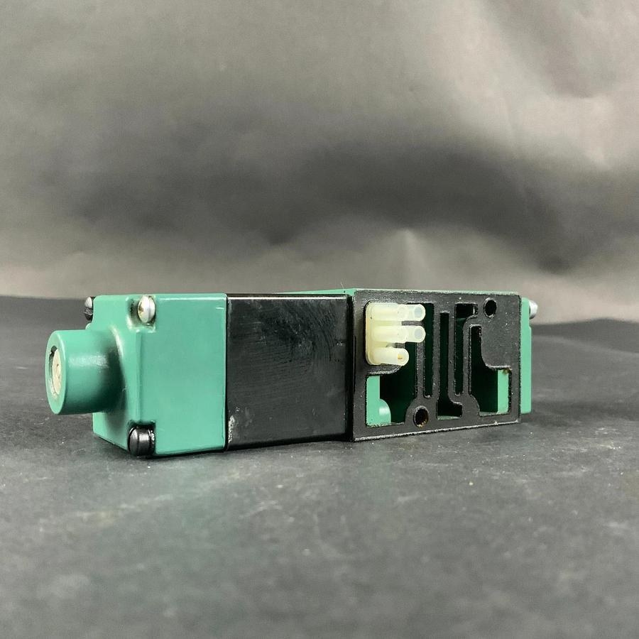 Used NUMATICS 228-703B / 081SA400K000030 SOLENOID VALVE ($20 OBO)